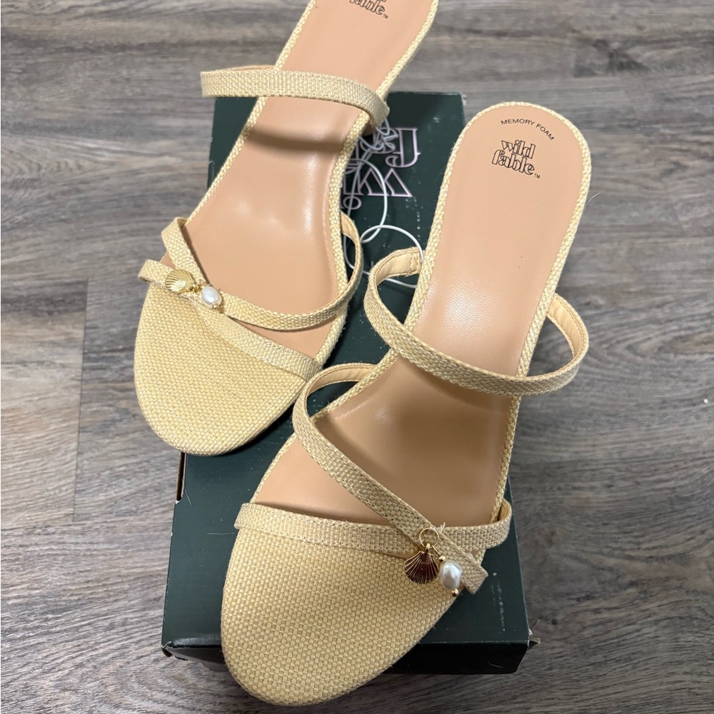 Wild Fable Beachy Kitten Heels